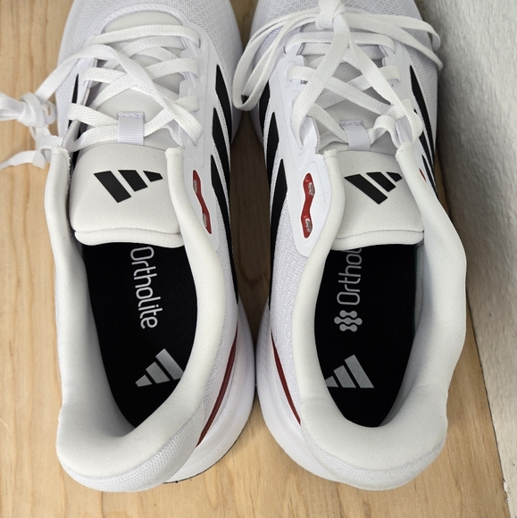 Adidas RUNFALCON 5 Wide Cloud White/CoreBlack/Better Scarlet  IE0551 - Picture 6 of 12